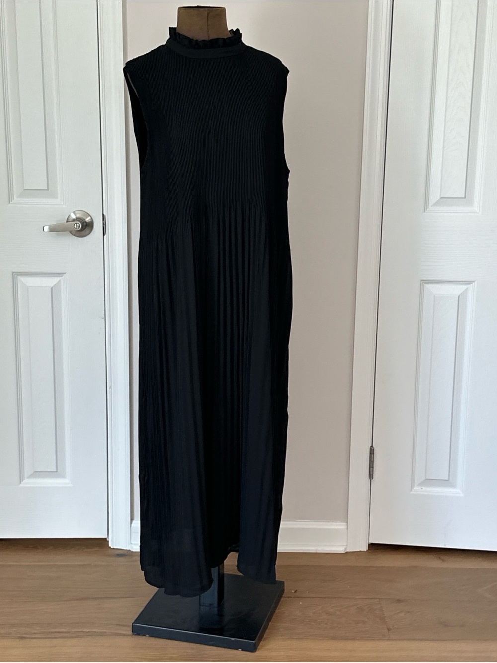 Black Label By Chico's Dress Womens Black Pleated Chiffon Maxi Sleeveless Sz 18